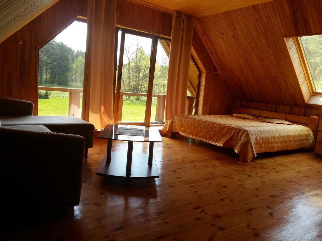Bernāti Guest House Vilcini מראה חיצוני תמונה